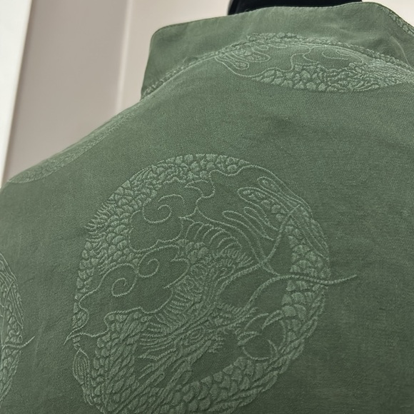 Citron Santa Monica Top Army Green Silk Asian Print Mandarin Collar Women’s M - Picture 10 of 15